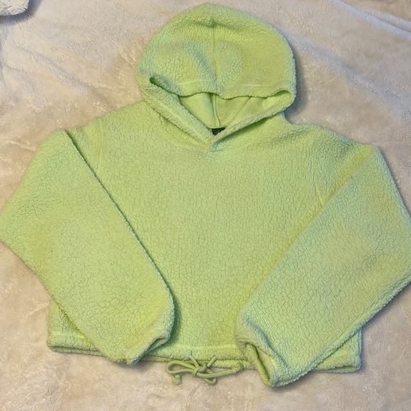 Wild Fable cropped lime green drawstring waist sherpa